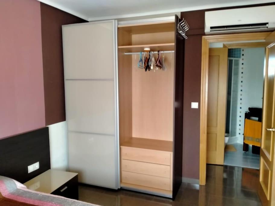 Apartamento Piso con PARKING GRATUITO en el centro Castellón de la Plana Exterior foto