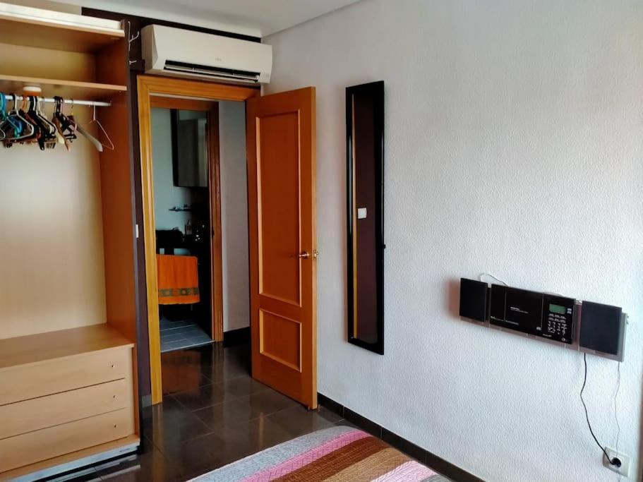 Apartamento Piso con PARKING GRATUITO en el centro Castellón de la Plana Exterior foto