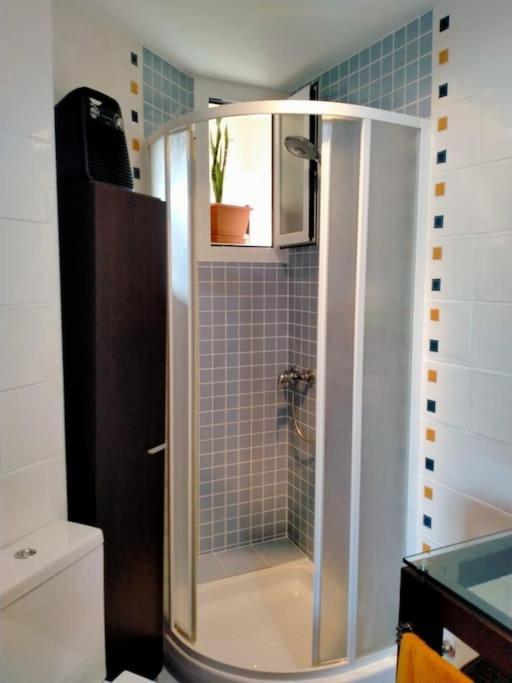 Apartamento Piso con PARKING GRATUITO en el centro Castellón de la Plana Exterior foto